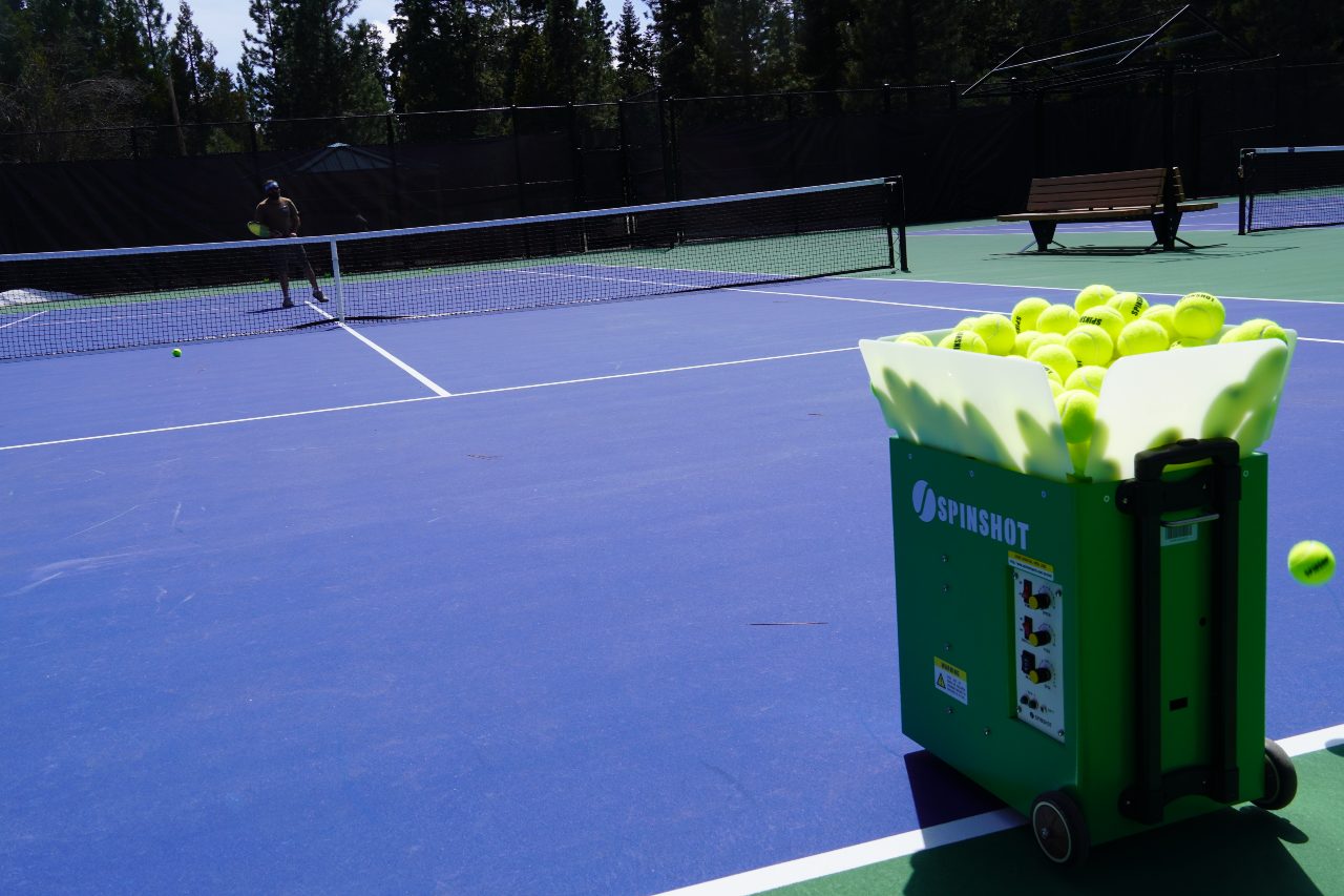 Spinshot tennis ball machine
