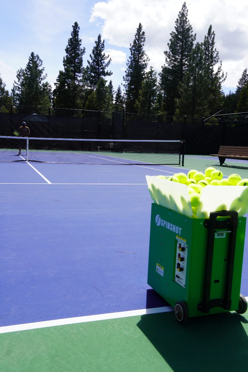 Spinshot tennis ball machine